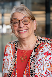 Barbara Lee Waszczak ’72